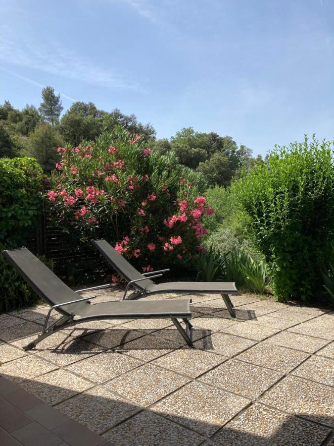 T2 Classe 2* Calme Au Coeur Du Village Provencale Gréoux-les-Bains Exteriér fotografie